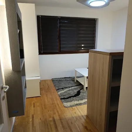 Apartman Ardianito 塞拉耶佛