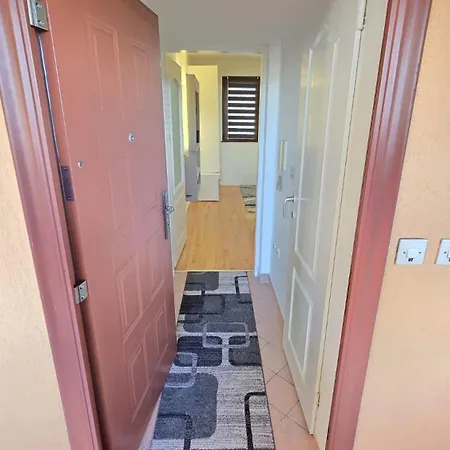 Apartman Ardianito 塞拉耶佛